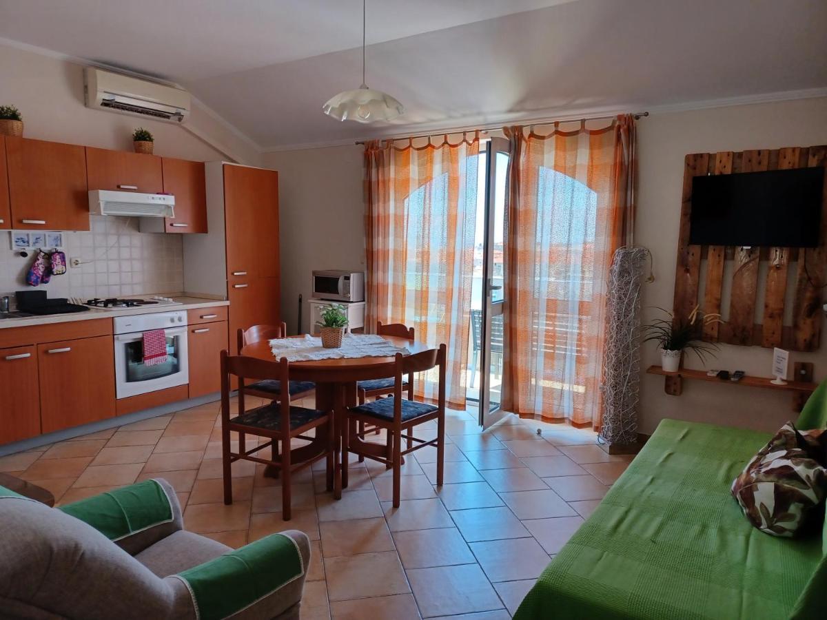 Apartments Ivic راب المظهر الخارجي الصورة