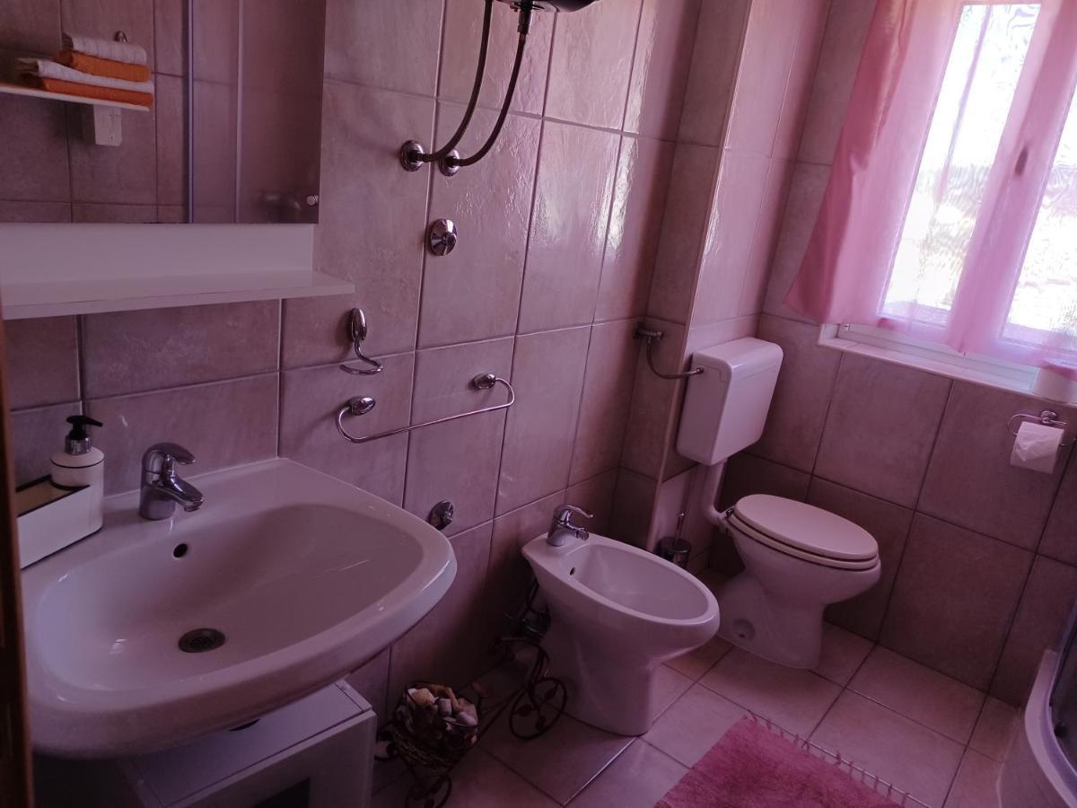 Apartments Ivic راب المظهر الخارجي الصورة